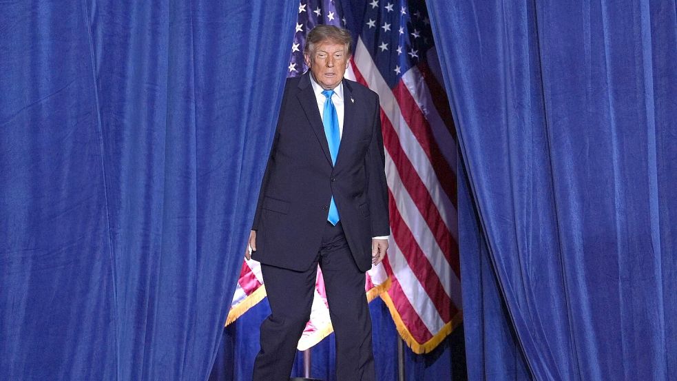 Die Klage richtet sich gegen Trump und seine Regierung - der Vorwurf: Finanzierung von Wahlwerbung mit Steuergeldern. (Archivbild) Foto: Alex Brandon/AP/dpa