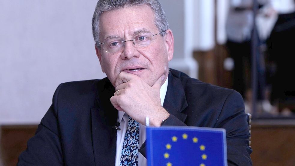 EU-Kommissar für Handel Maros Sefcovic möchte sich in Peking für ausgeglicheneren Handel einsetzen. (Archivbild)  Foto: Jorge Saenz/AP/dpa