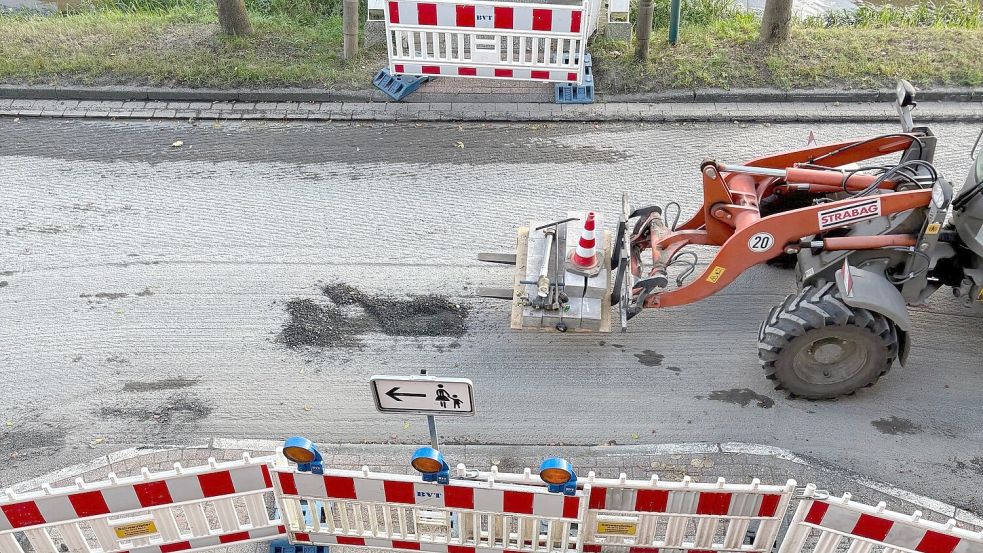 Die Nordseite vom Untenende ist nur eine von vier Baustellen in Rhauderfehn. Foto: Dirk Hellmers