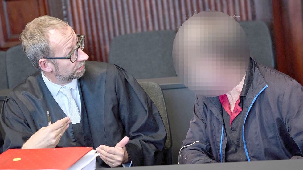 Dem Mann hatte in einer von seinem Anwalt Andreas Lange verlesenen Erklärung am ersten Prozesstag gestanden. (Archivbild) Foto: Jens Büttner/dpa