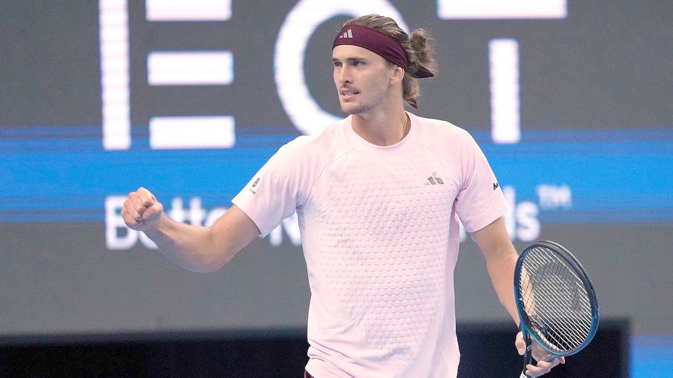 Alexander Zverev steht im Viertelfinale von Shanghai. (Archivbild) Foto: Achmad Ibrahim/AP/dpa