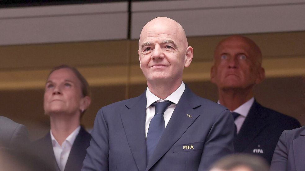 Der FIFA-Präsident bleibt in der Kritik. (Archivbild) Foto: Sam Hodde/AP/dpa