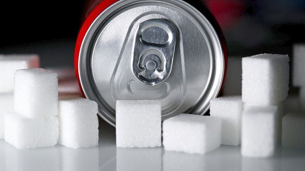 Union und SPD hatten lange um die Details einer Steuer auf zuckerhaltige Getränke gerungen. (Symbolbild)  Foto: Sven Hoppe/dpa