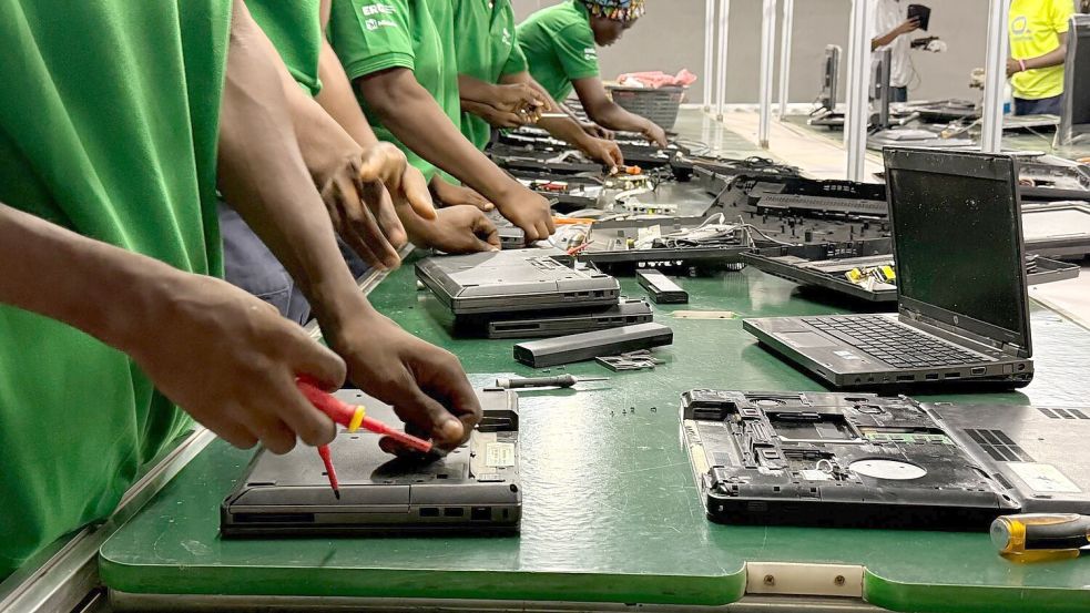 Für viele Menschen in Ghana wäre ein neues Gerät kaum erschwinglich.  Foto: Christina Peters/dpa