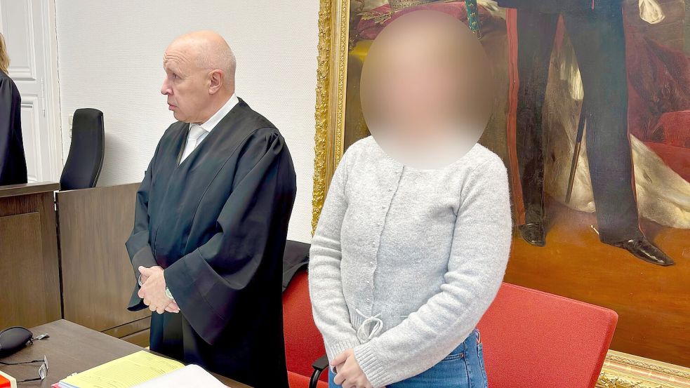 Die angeklagte Schaustellerin wird von Rechtsanwalt Arnold Eilers verteidigt. Foto: Daniel Noglik/Archiv