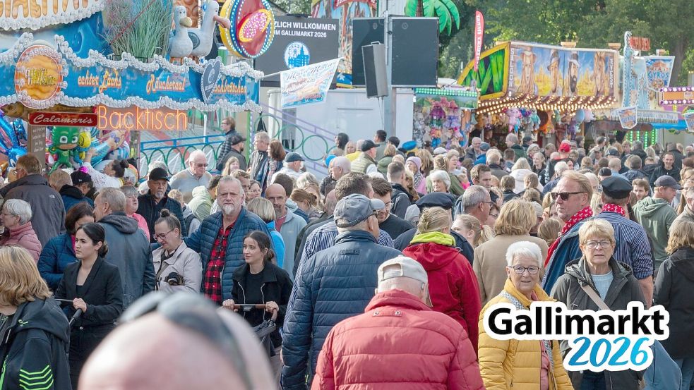 Der Gallimarkt wurde am Mittwoch eröffnet. Viele Besucher schlenderten gemütlich über den Markt – während sich bei anderen bereits ein Kater anbahnte. Foto: Klaus Ortgies