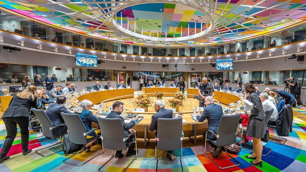 Die EU-Staaten verstünden die Position der Ukraine, sagte Selenskyj in Brüssel. Foto: Michael Kappeler/dpa-Pool/dpa
