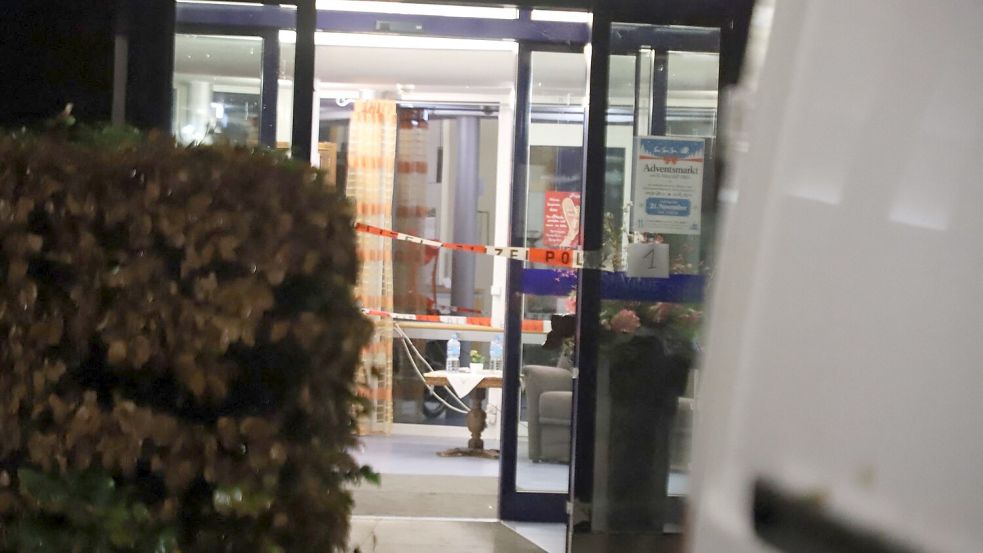 Eine 86-Jährige starb noch am Tatort. Foto: Sascha Thelen/dpa