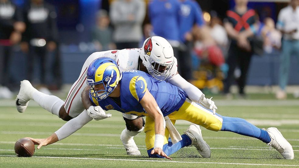 Die Rams am Boden: Für Stafford und Los Angeles läuft nichts zusammen. Foto: Caroline Brehman/AP/dpa