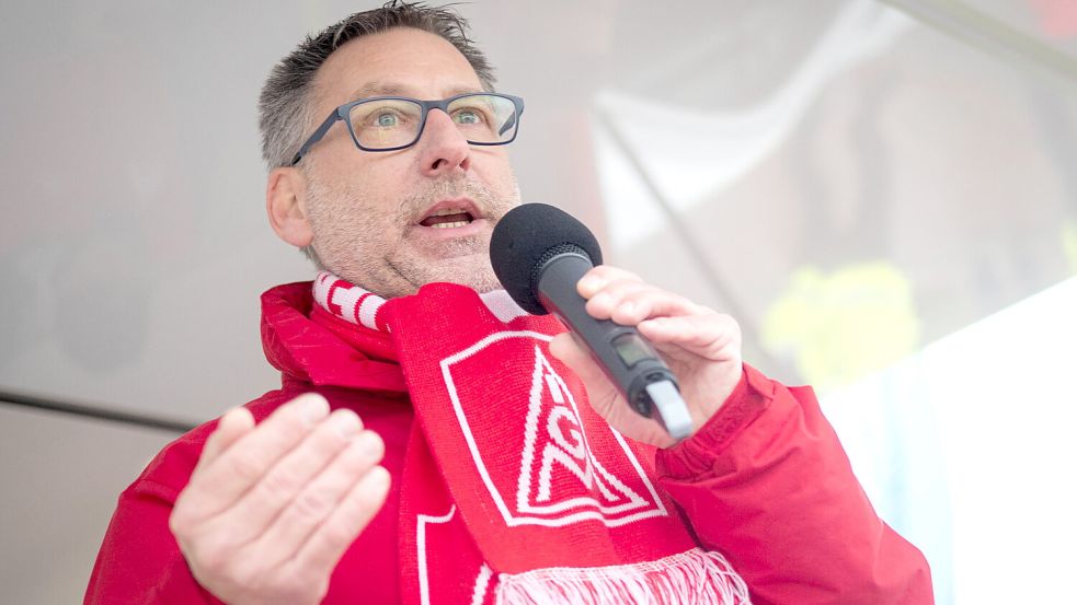 Emdens Betriebsratsvorsitzender Manfred Wulff kritisiert die vom VW-Konzern geplanten Nullrunden: „Das hat auch gesellschaftspolitisch eine echte Sprengkraft.“ Foto: picture-alliance/dpa