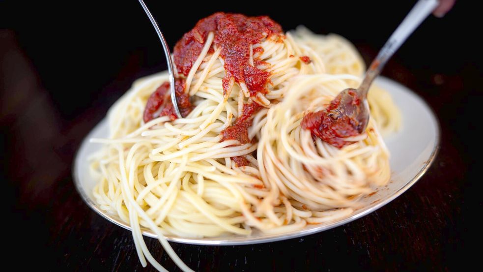 Spaghetti bleiben die beliebteste Nudelsorte in Deutschland (Symbolbild) Foto: Sina Schuldt/dpa