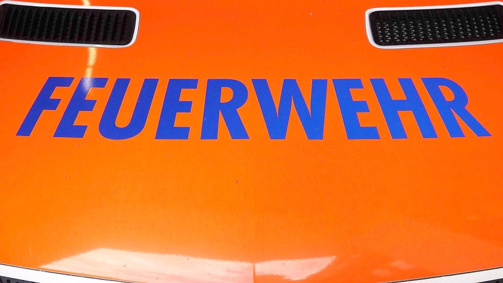 In Hamburg ist die Feuerwehr Träger der Rettungsdienste. (Illustration) Foto: Julian Weber/dpa