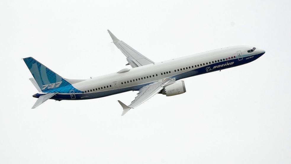 Die Boeing 737 Max 10 hat Platz für bis zu 230 Passagiere. (Archivbild) Foto: Lewis Joly/AP/dpa