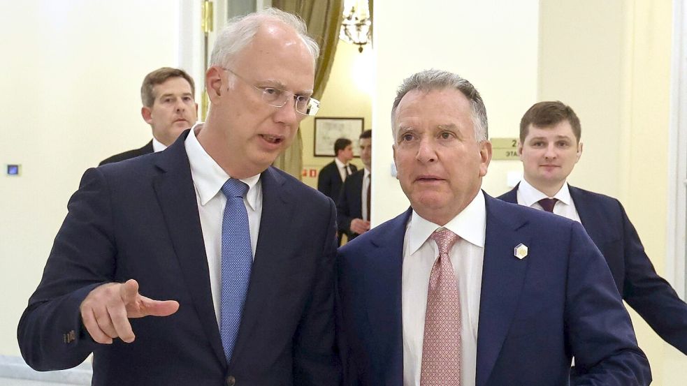 Der US-Unterhändler Steve Witkoff will bei einem neuen Besuch in St. Petersburg Kremlchef Wladimir Putin neue Vorschläge für eine Friedenslösung im russischen Angriffskrieg gegen die Ukraine unterbreiten. (Archivbild) Foto: Vyacheslav Prokofyev/Pool Sputnik Kremlin/AP/dpa