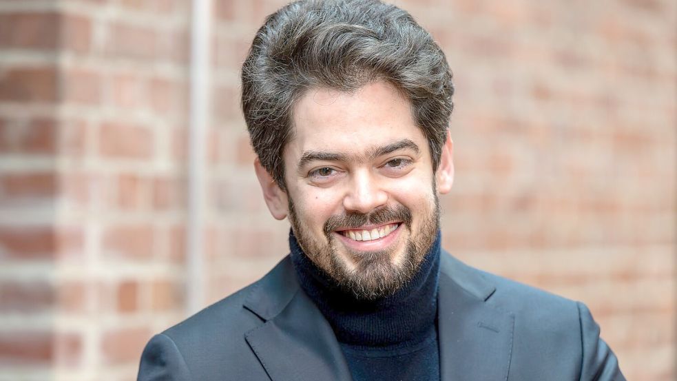 Der Dirigent Lahav Shani äußert sich kritisch zur Zukunft Israels. (Archivbild) Foto: Peter Kneffel/dpa