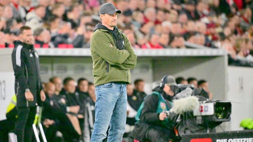Musste einen Rückschlag in der Anfangsphase verdauen: Borussia-Trainer Alexander Blessin Foto: Jan-Philipp Strobel/dpa