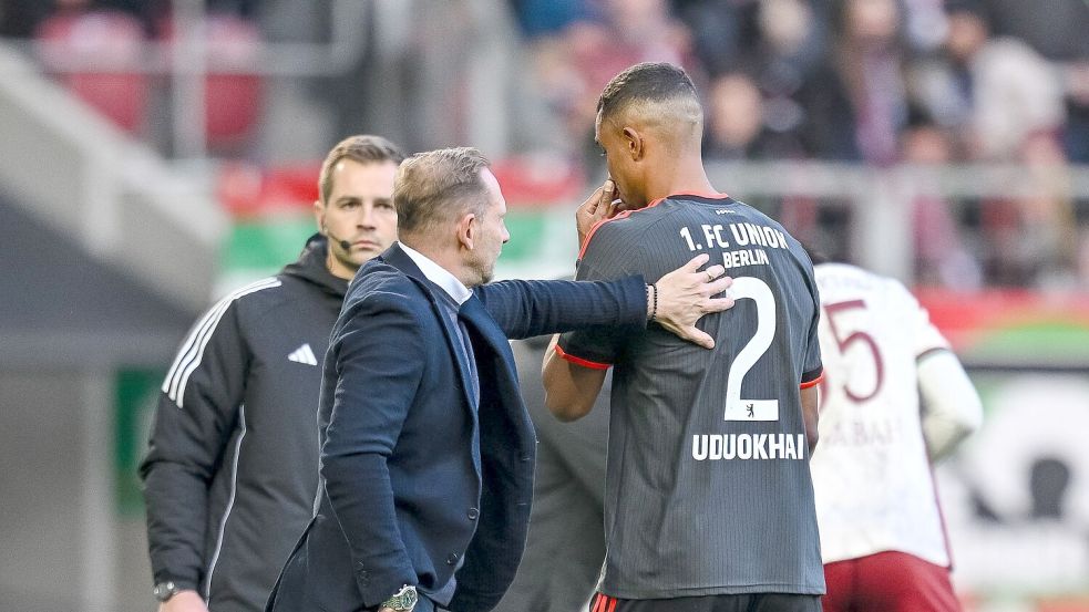 Musste früh mit Rot vom Platz: Felix Uduokhai Foto: Harry Langer/dpa