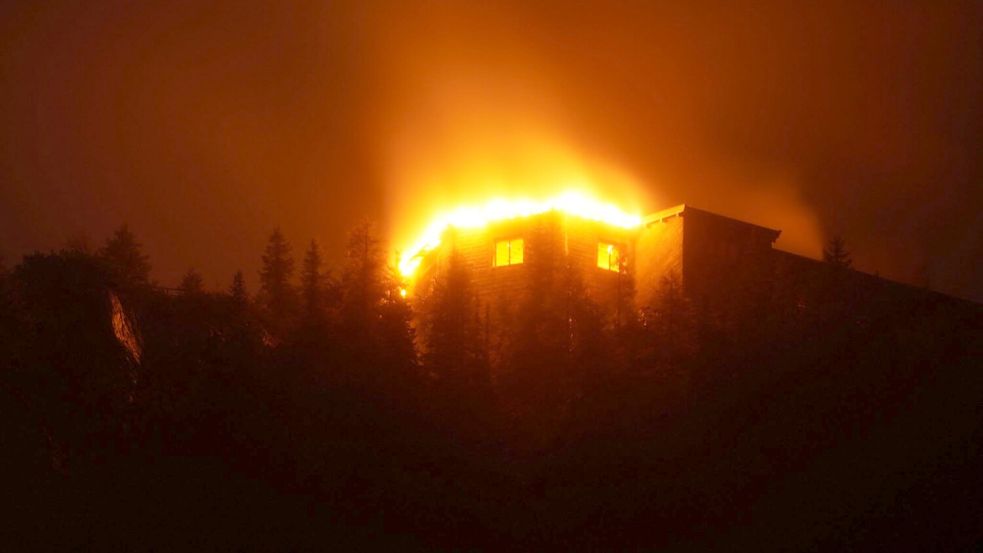 Das Kehlsteinhaus am Obersalzberg bei Berchtesgaden ist bei einem Brand völlig zerstört worden.  Foto: --/Kilian Pfeiffer/dpa