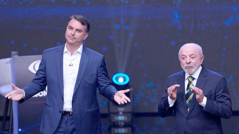Flávio Bolsonaro und Lula duellierten sich vor der Wahl in einer TV-Debatte. Foto: Andre Penner/AP/dpa
