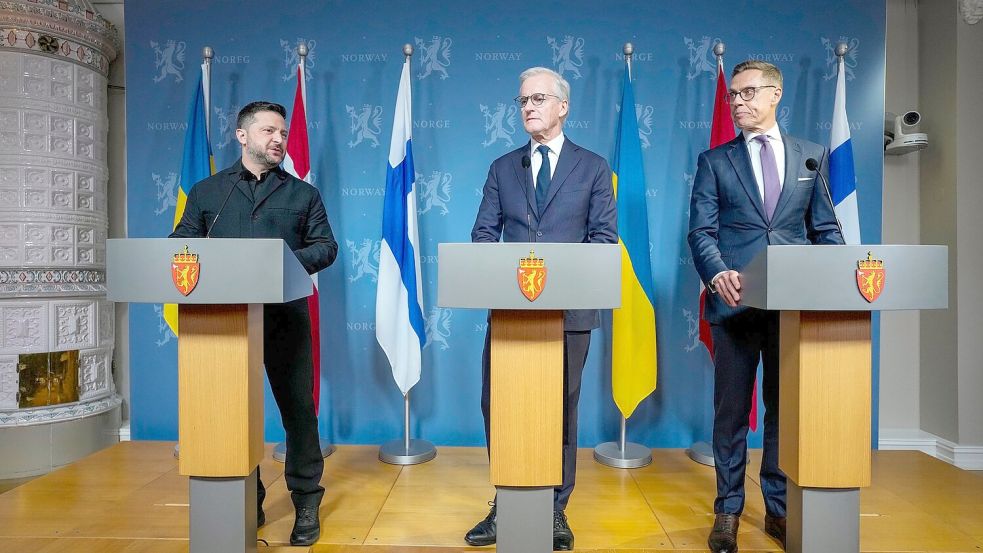 Finnland und Norwegen engagieren sich als Nachbarn Russland für eine Beendigung des Moskauer Angriffskrieges gegen die Ukraine. (Archivbild) Foto: Cornelius Poppe/NTB/dpa