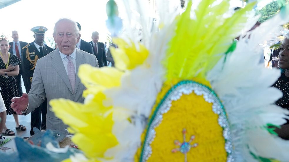 Neun Tage lang reist der Monarch durch eine Region, in der die britische Kolonialgeschichte bis heute nachwirkt. Foto: Ben Stansall/PA Wire/dpa