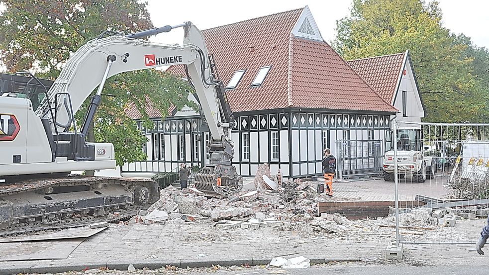 Nur noch Schutt blieb von dem alten Haus übrig. Foto: Bodo Wolters