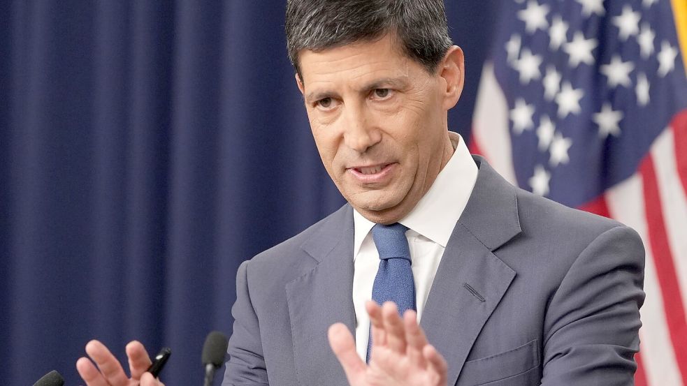 Die US-Notenbank hält den Leitzins stabil. (Archivfoto) Foto: Mark Schiefelbein/AP/dpa