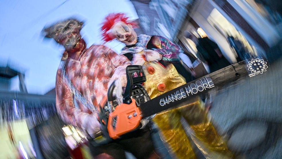 Halloween-Gruselspaß in Esens: Schaurig feiern am letzten Freitag im Oktober. Foto: Klaus Ortgies/Archiv