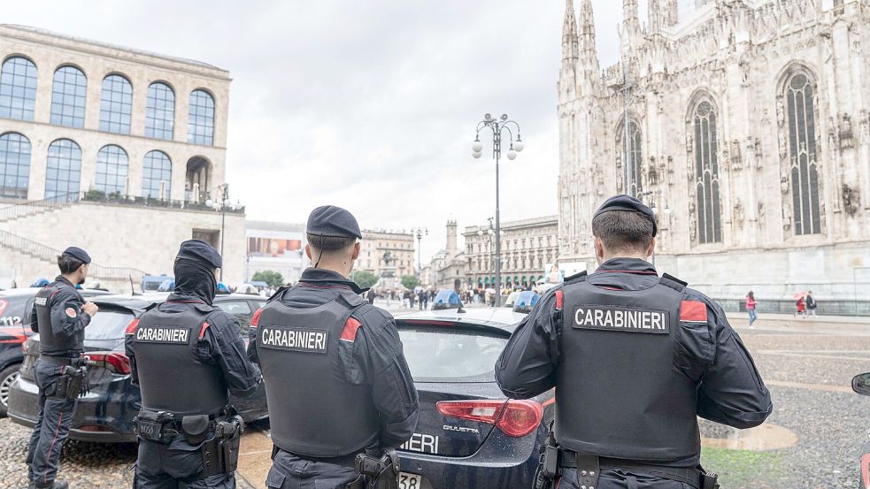 Im Großraum Mailand wurde von einer Sondereinheit der Carabinieri ein 22 Jahre alter Mann festgenommen, der Terroranschläge vorbereitet haben soll. (Archivbild) Foto: Giulia Sciacca/IPA via ZUMA Press/dpa