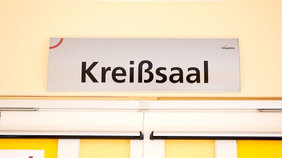Die Zahl der potenziellen Mütter ist ein entscheidender Wert. (Symbolbild)  Foto: Annette Riedl/dpa