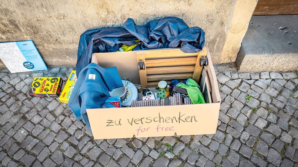 Hamburg „Zu verschenken“Kisten Warum das für Dich richtig teuer