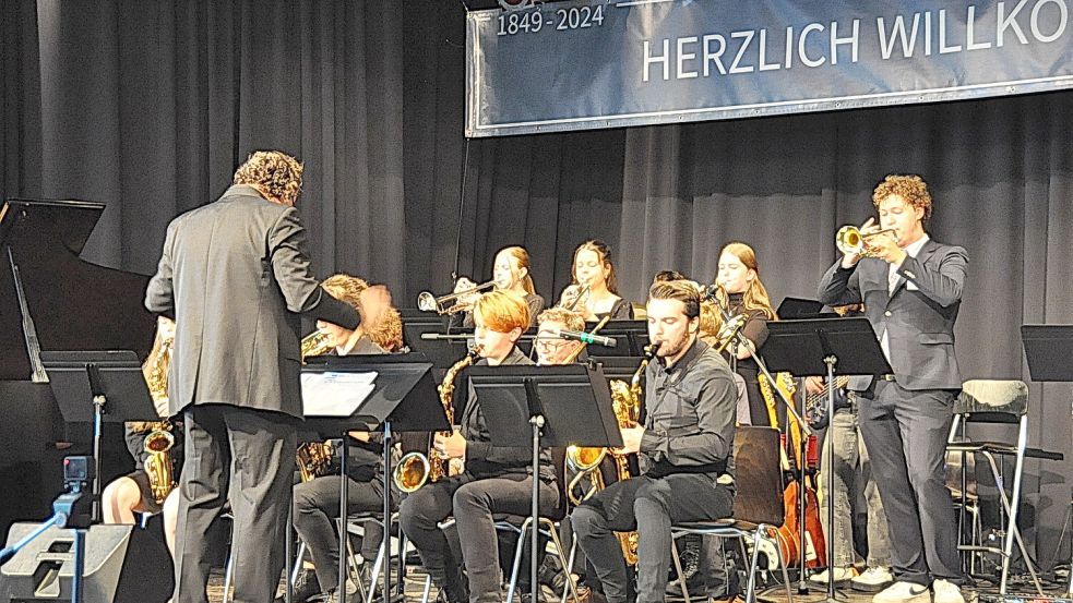 175 Jahre TelettaGroßGymnasium in Leer feiert seine Geschichte