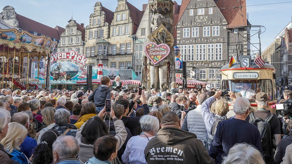 Bremen WerderHeimspiel, Freimarktsumzug und Halle 7 Polizei