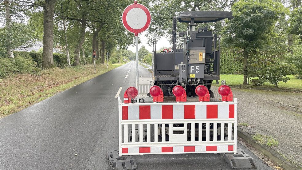 Projekt in Rhauderfehn: Trotz Vollsperrung dürfen Schulbusse die Straße ...