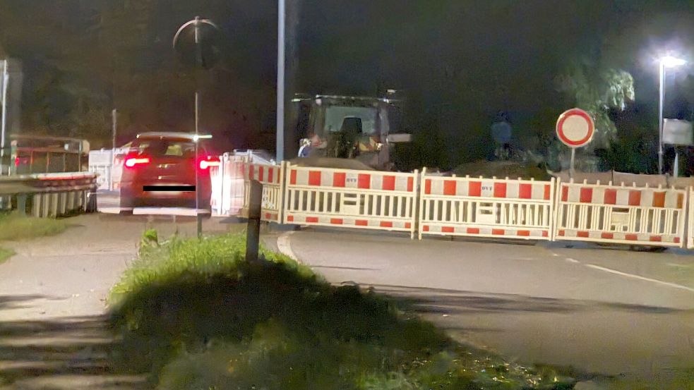 From the news ticker: Drove through construction site | Phone fraud with ...