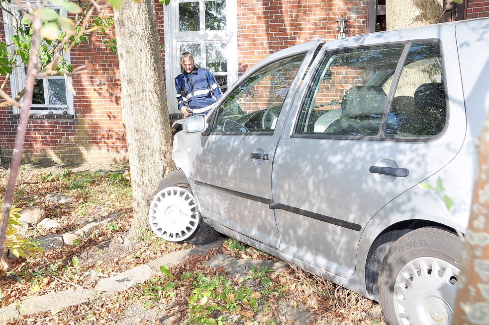 Pedale verwechselt Frau setzt Golf in GeneralAnzeiger